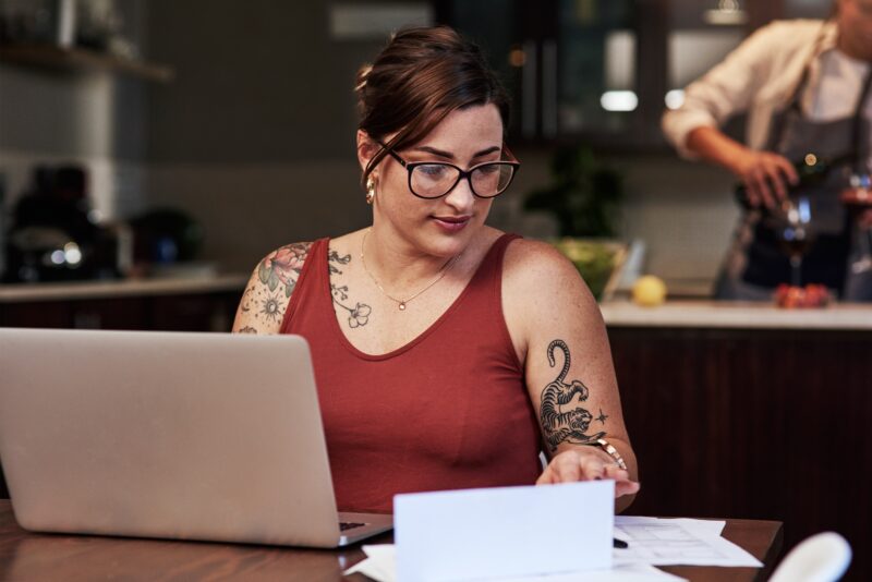 Difference Between Instant Deposit and Next-Day Payday Loans
